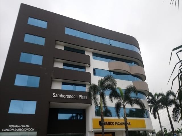 Alquiler oficina ejecutiva Via Samborondón Guayaquil Ecuador