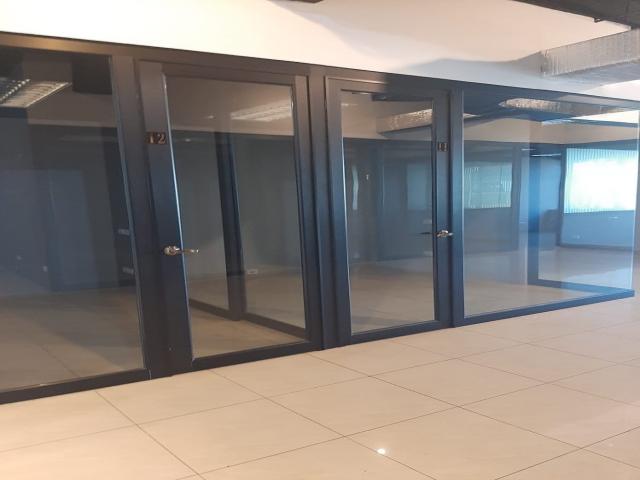 EN ALQUILER OFICINA 100 M2 - TORRES DEL NORTE - NORTE DE GYE