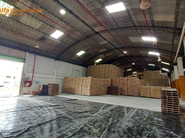Venta bodega industrial Sur de Guayaquil