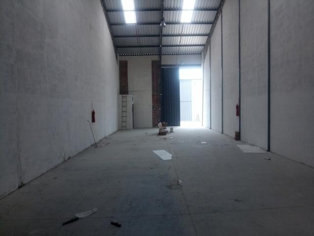 Alquiler bodega 230m2 Via a Daule Guayaquil Ecuador