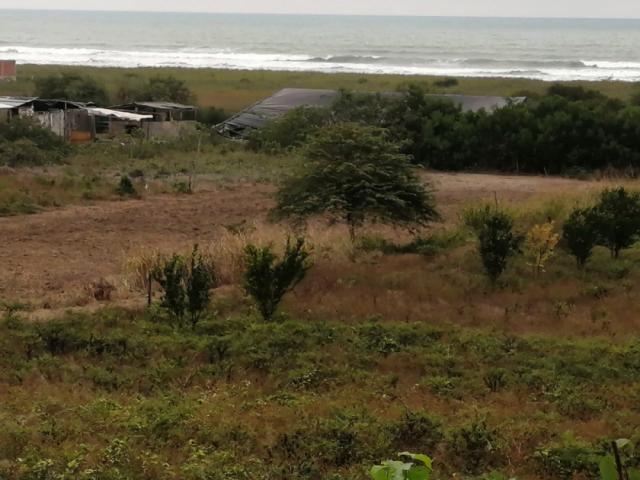 Terreno comercial en venta 9.594m2 Frente al Mar