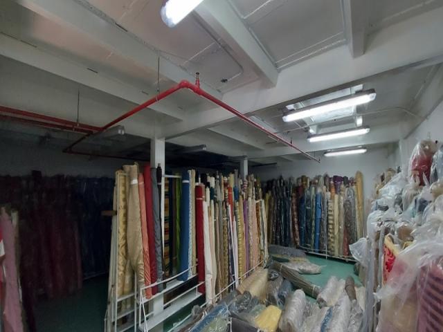Se alquila amplio local comercial 156m2 - Via a Daule.