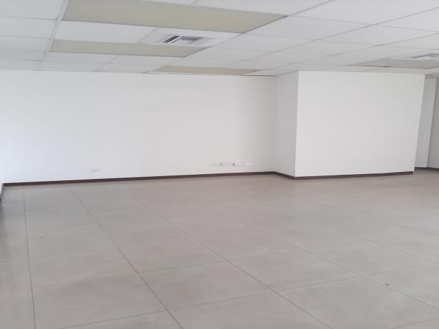 #3803 - Oficinas para Venta en Guayaquil - G