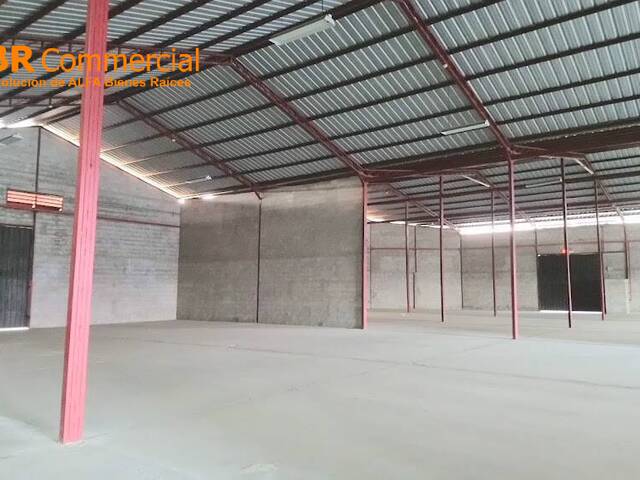 #4224 - Bodegas para Venta en Durán - G