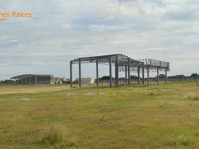 TERRENO EN VENTA- 40000 M2 RELLENADO- VIA DURÁN BOLICHE- GU