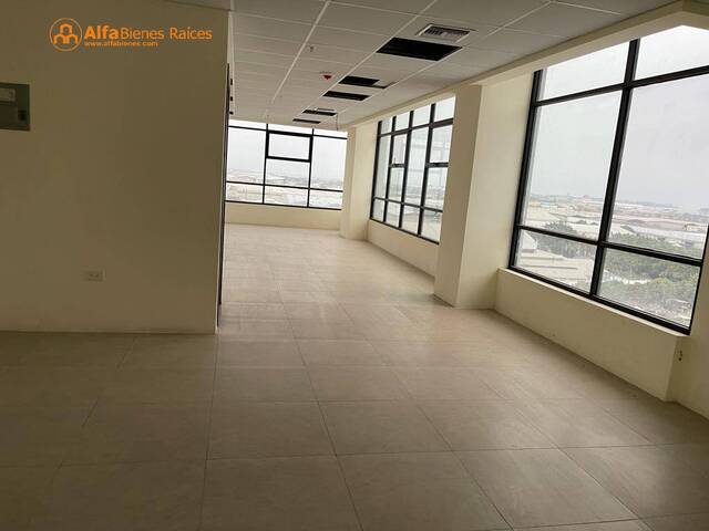 Venta/Alquiler Oficina 77.87m2- Edificio Moderno - Durán, Gu