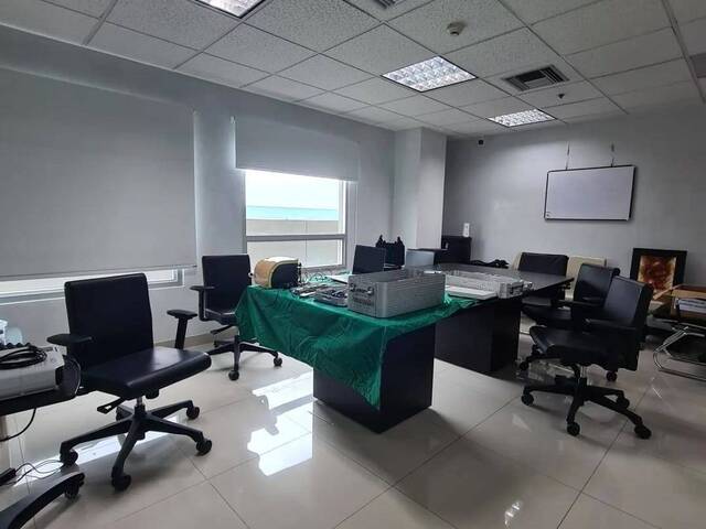 OFICINA EN ALQUILER 238 M2- PARQUE EMPRESARIAL COLÓN- NORTE 