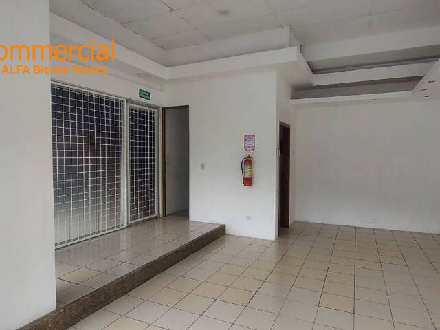 SE ALQUILA LOCAL COMERCIAL DE 70 M2/URDESA/MIRAFLORES