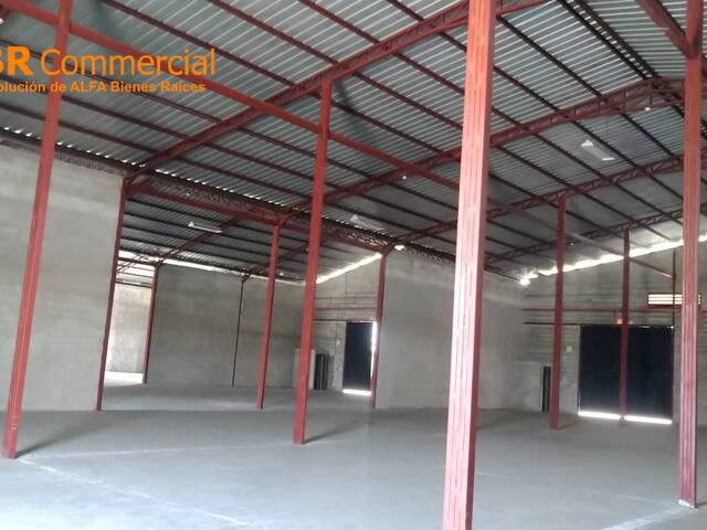 #4224 - Bodegas para Venta en Durán - G