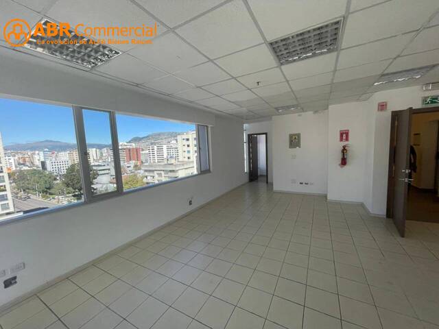 #3943 - Oficinas para Venta en Quito - P - 2