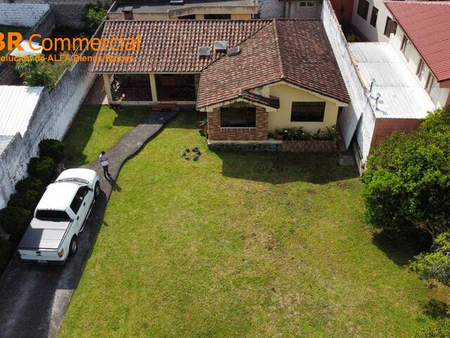 #5010 - Casa para Venta en Ambato - T - 3