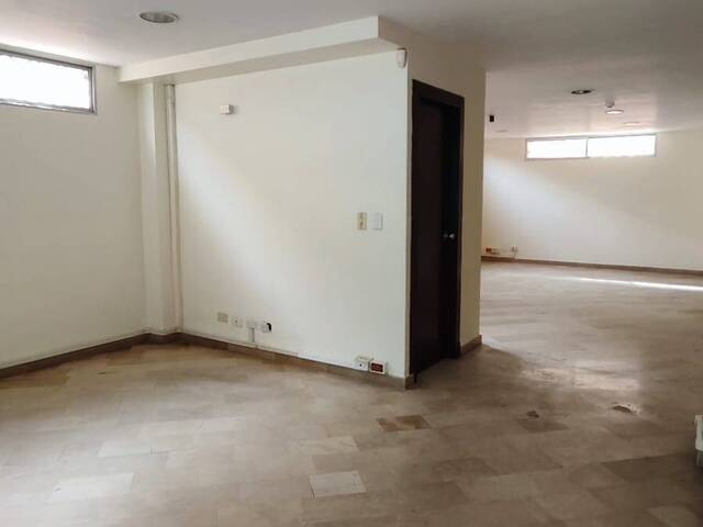 #921 - Oficinas para Venta en Guayaquil - G - 2