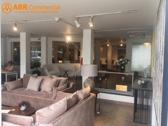 ALQUILERVENTA LOCAL COMERCIAL 829M2 con Sala de exhibición-