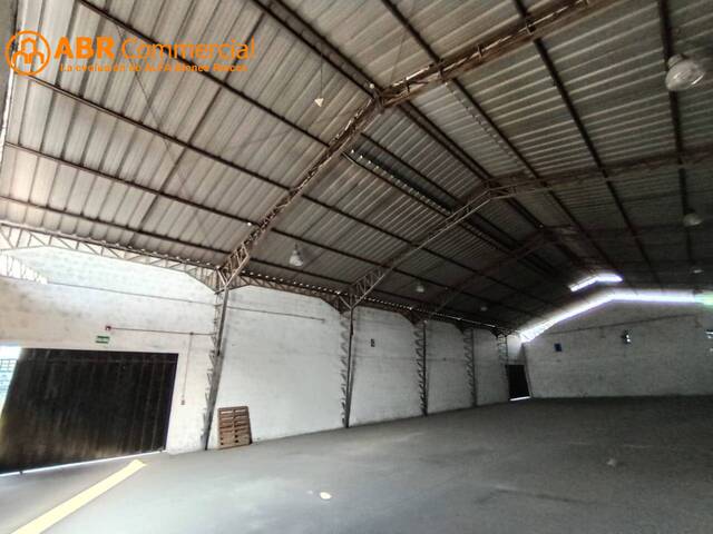 Alquiler Bodega 574m², dentro de complejo- Vía a Daule, Nort