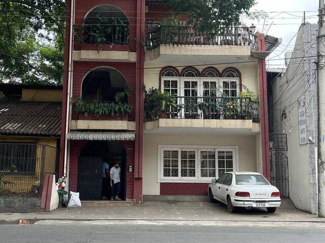 Venta en Lomas de Urdesa - Guayaquil