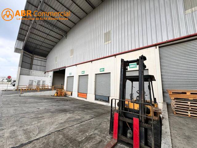 Ofibodega en alquiler 672287m2 En complejo Av Juan Tanca