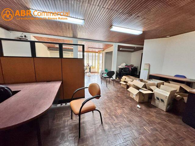 VentaAlquiler Local-Oficina 540m2 -AvVictor Emilio Estrada