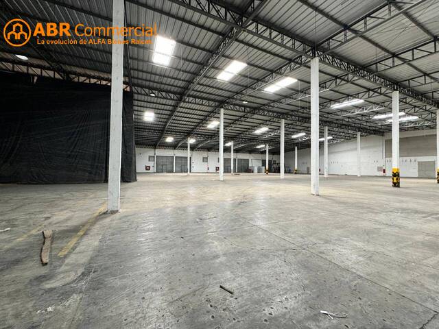 Bodega en alquiler 3000m²-Dentro de Parque Industrial Vía D