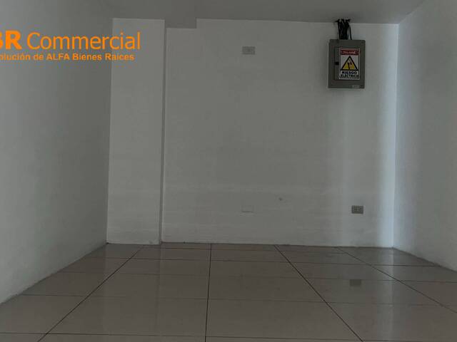 Local esquinero en alquiler 245m²- Kennedy Av Principal-Gu