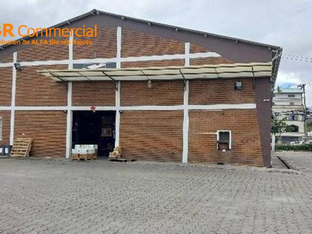 #5742 - Bodegas para Venta en Cuenca - A - 3