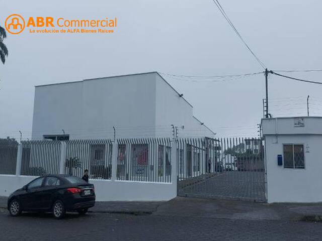 #5743 - Bodegas para Venta en Santo Domingo De Los Tsáchilas - SD - 2