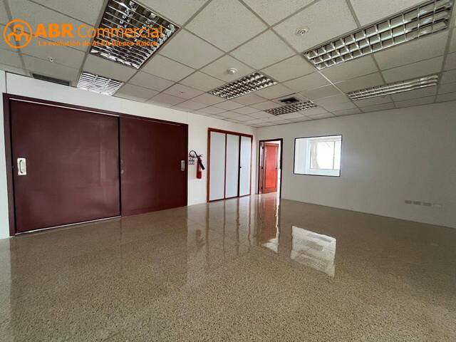 #5785 - Oficinas para Alquiler en Guayaquil - G - 3