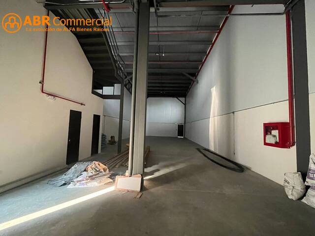 #5137 - Bodegas para Venta en Samborondón - G - 2
