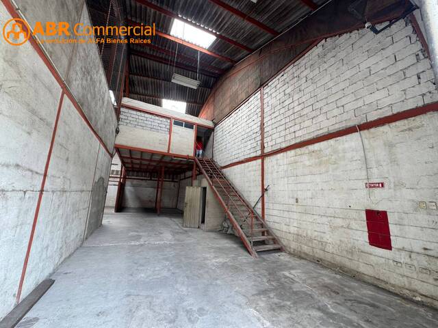 #2417 - Bodegas para Alquiler en Guayaquil - G
