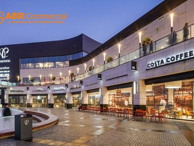 Venta en Av. Miguel Yunez - Samborondón