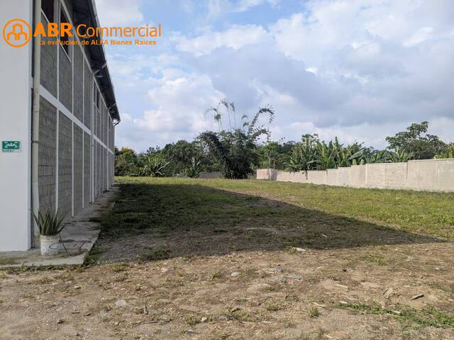 #6153 - Bodegas para Alquiler en Santo Domingo De Los Tsáchilas - SD