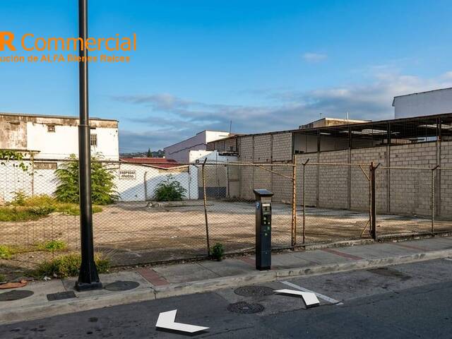 Venta en Urdesa - Guayaquil