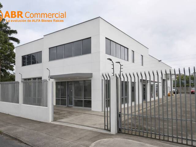 #5743 - Bodegas para Venta en Santo Domingo De Los Tsáchilas - SD - 2