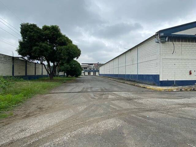 Bodegas para Venta en Guayaquil - 2
