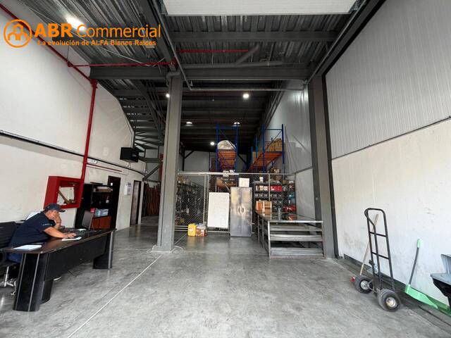 Venta en Vía Samborondón - Samborondón