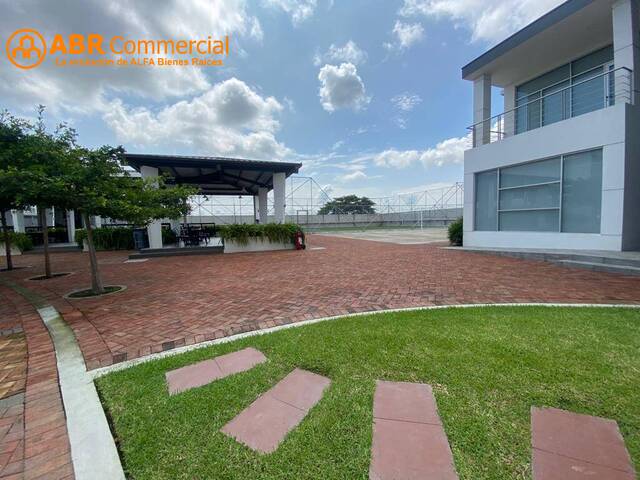 #4832 - Terrenos Industriales para Venta en Samborondón - G - 2